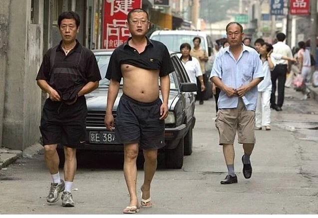 중국의 역한조 옷차림.jpg_2.webp