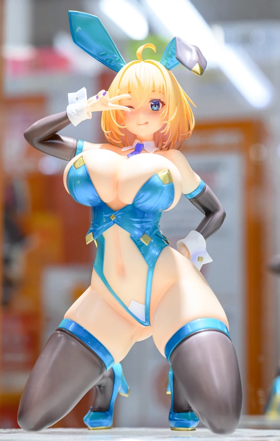 [koikoi] 1/6 소피아 F 셔닝 블루 바니 Ver 전시 사진_1.webp