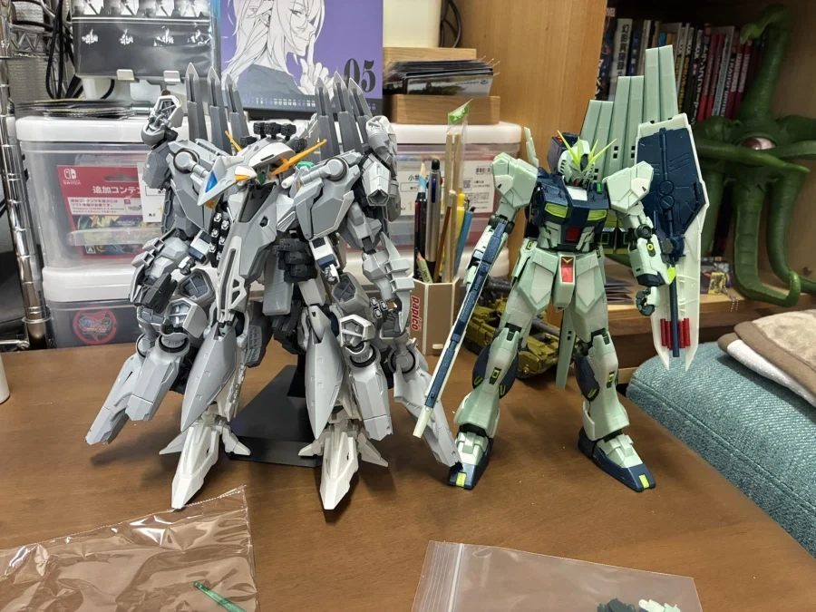 HGUC 1/144 아류제우스 사이즈 비교 사진 2_2.webp