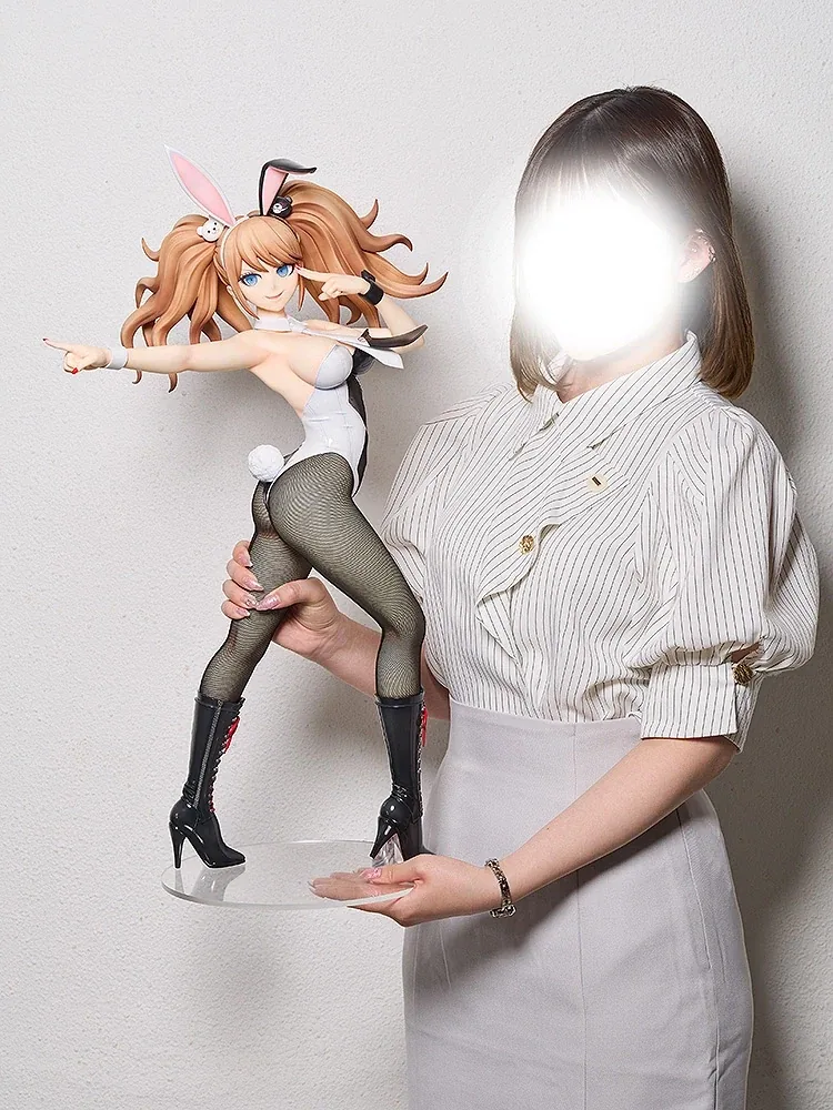 피규어가 좀 큽니다.jpg_2.webp