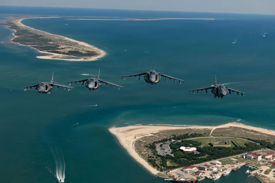 퇴역앞둔 미 해병대 AV-8B 해리어II 고별비행_2.webp