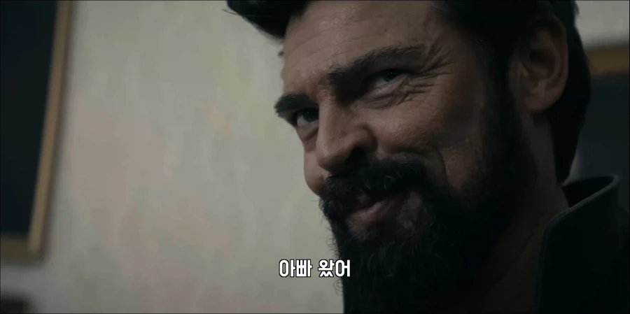 더보이즈) 이배우는 썩소가 진짜 매력적인거같아 ㅋㅋㅋㅋ_1.webp