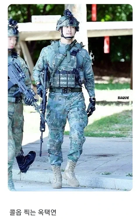 연예인 3대 군복짤.jpg_1.webp