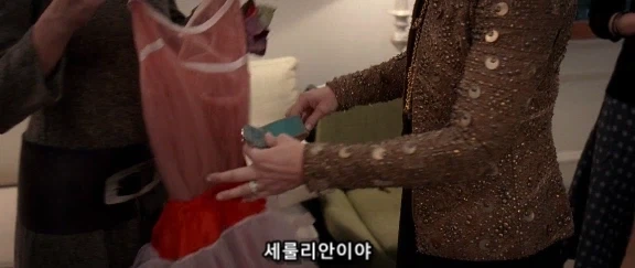 미팅 시간에 몸짓 한번, 말 한번 잘못 했다가 영혼까지 털리는 직원_20.webp