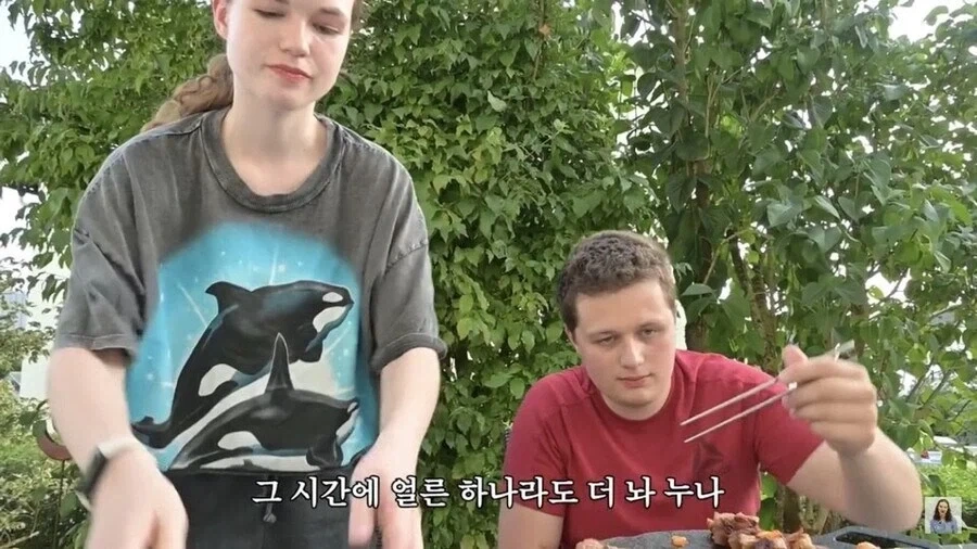 고기굽는데 세상 진지한 게르만들_8.webp