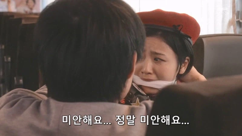 미쳐버린 일본 여배우 팬미팅 대참사_22.webp