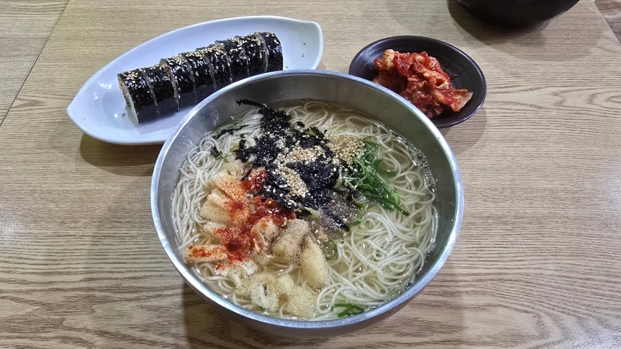 5,000원 멸치국수_1.webp