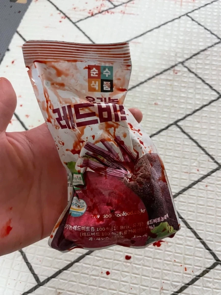참혹한 부엌 살인 사건 현장.jpg_4.webp