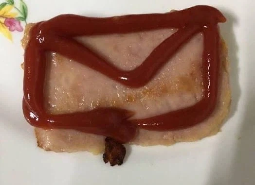 진짜 퇴마할 때까지 못 나가는 영화 이미지 3