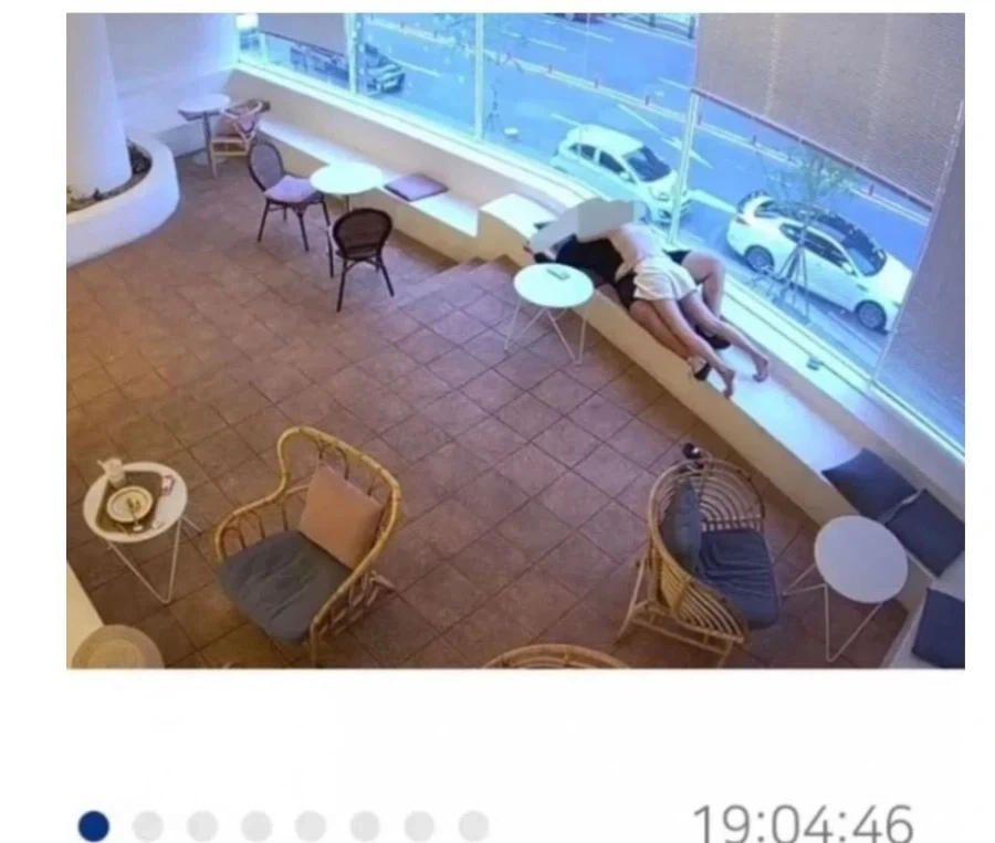 카페 사장이 커플손님 박제한 이유_2.webp