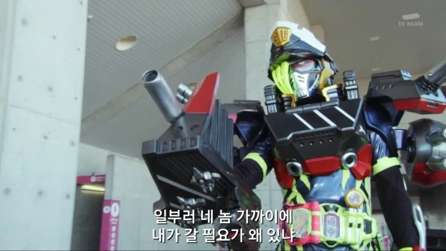 어느 소설의 디테일한 총기 고증_2.webp