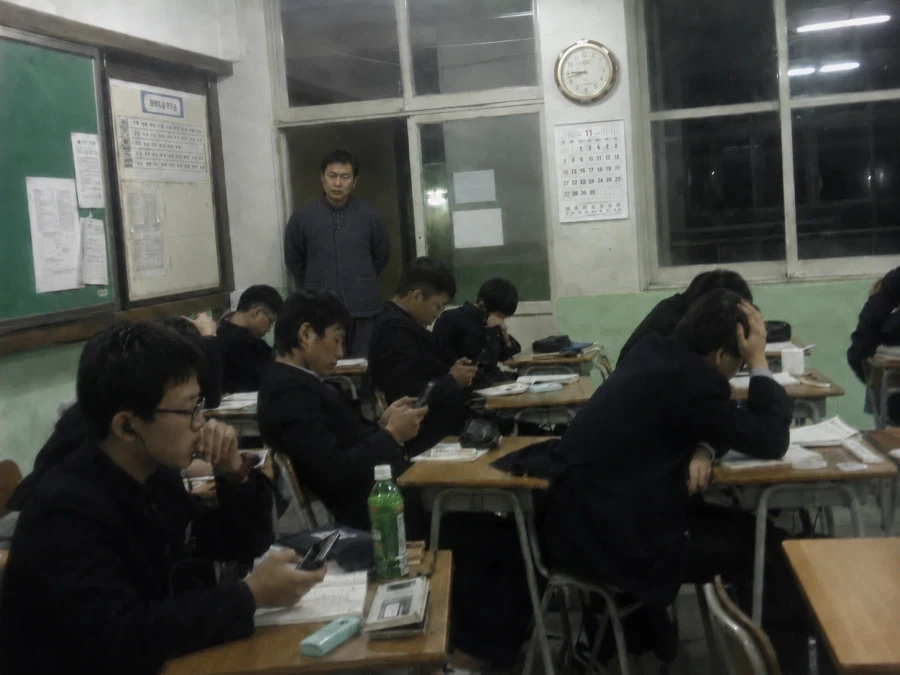 AI가 만든 기괴함 없는 공포스런 연출사진_4.webp