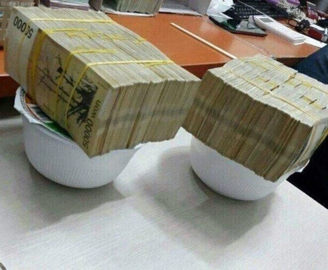여기 발정난 창녀가 있음 대표 이미지