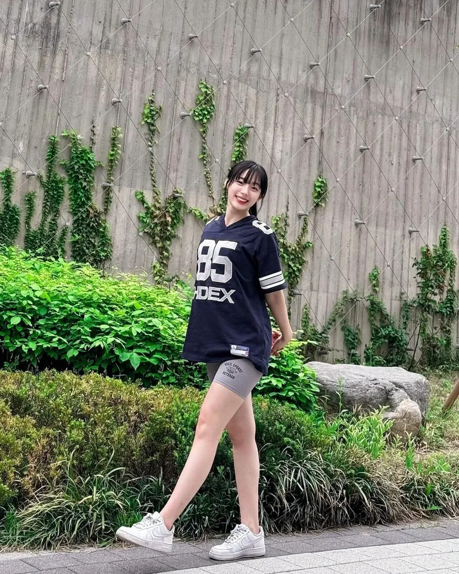 호불호 갈리는 허벅지 jpg_4.jpg