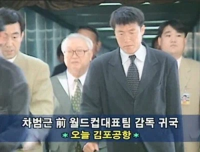 엔드컨텐츠 쉬워야한다 < 정상 대표 이미지