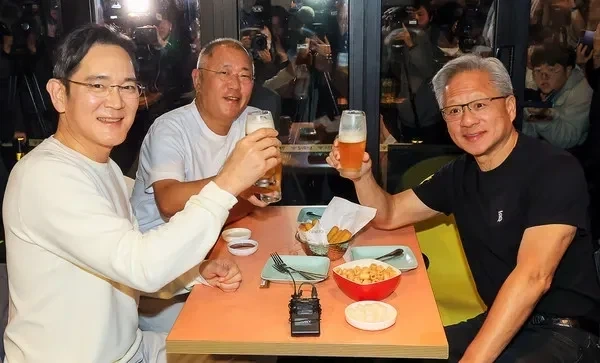 팀쿡 한국 온적 있음?_1.webp