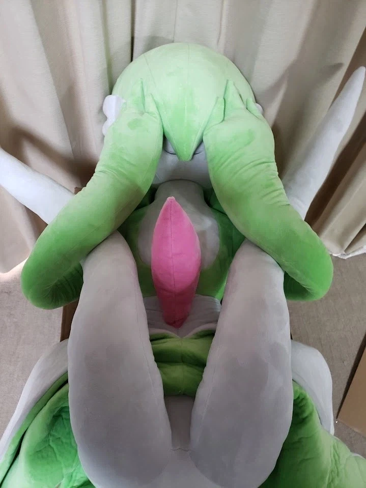 검열에 안전한 인형 사진.jpg_1.webp