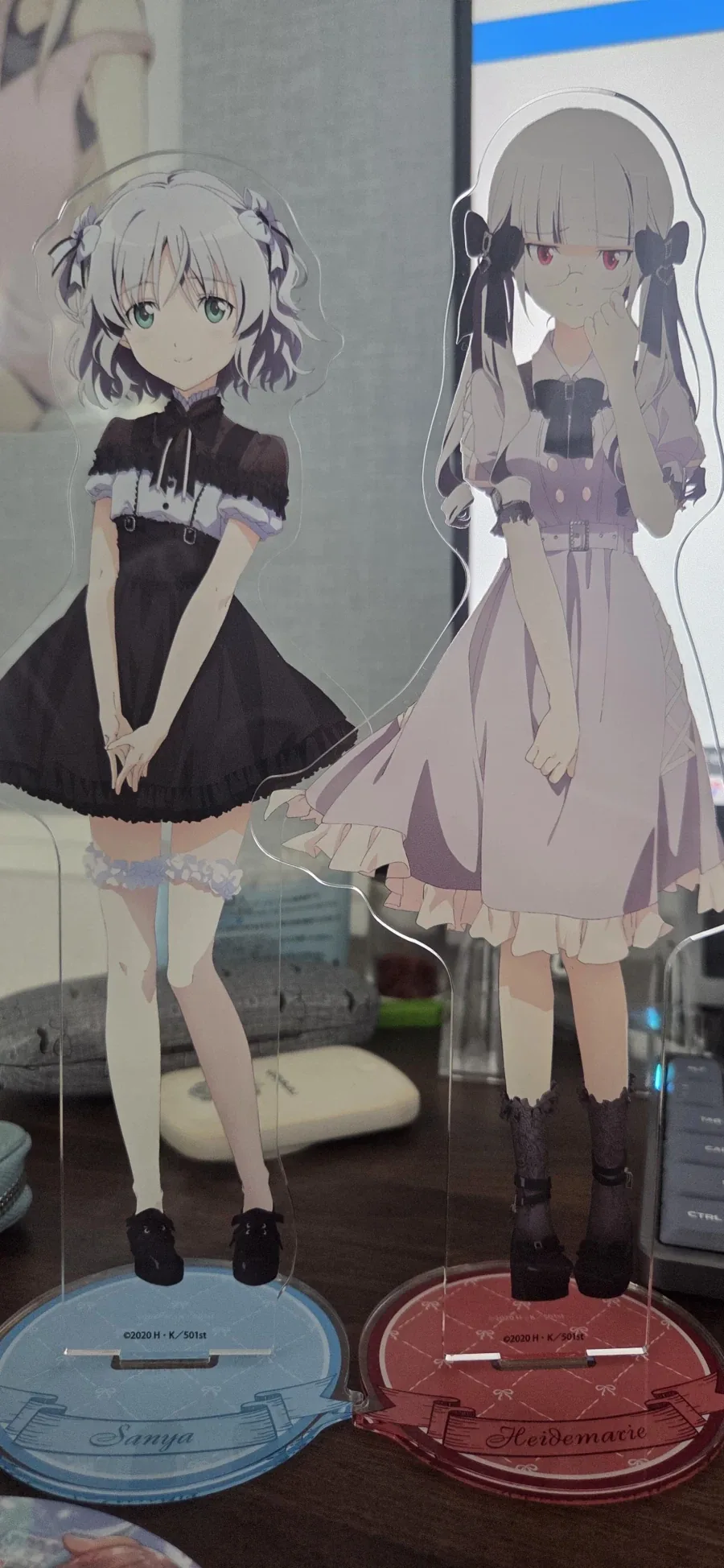 대형 아크릴 스탠드는 진짜 크다 ㅋㅋㅋㅋㅋ_2.webp