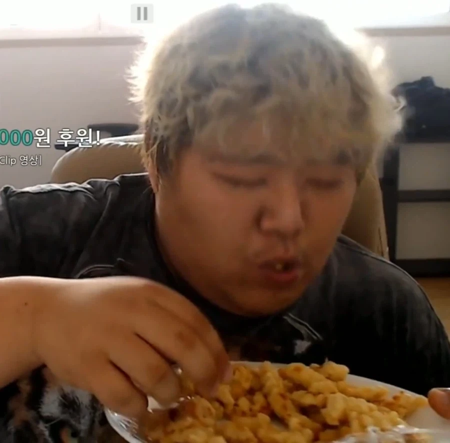버스에서 자리 양보도 안 하는 대표 이미지