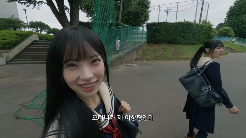 낮에 돌아다니는 흡혈귀가 있을리 없잖아. 대표 이미지