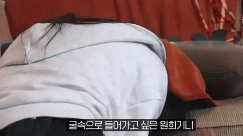 07년생 K팝 아이돌이 보여준 역대급 마술.jpg_8.webp