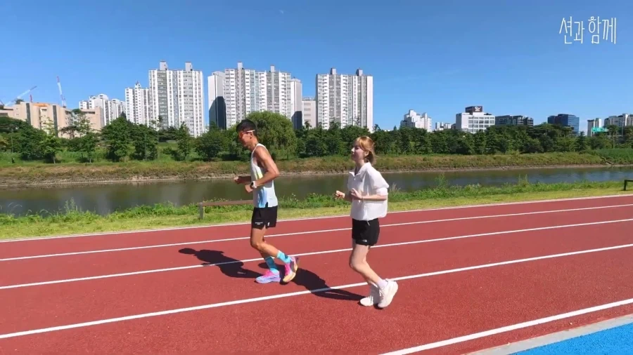 절박했던 시절의 무모한 공약에 참교육 당한 아이돌_16.webp