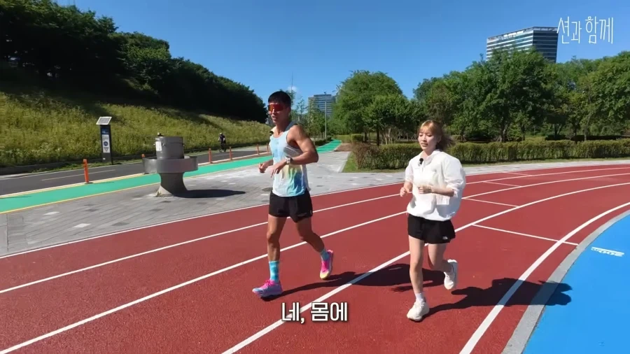 드디어 단독 게스트 섭외까지 받게 된 리센느 메이.jpg_23.webp