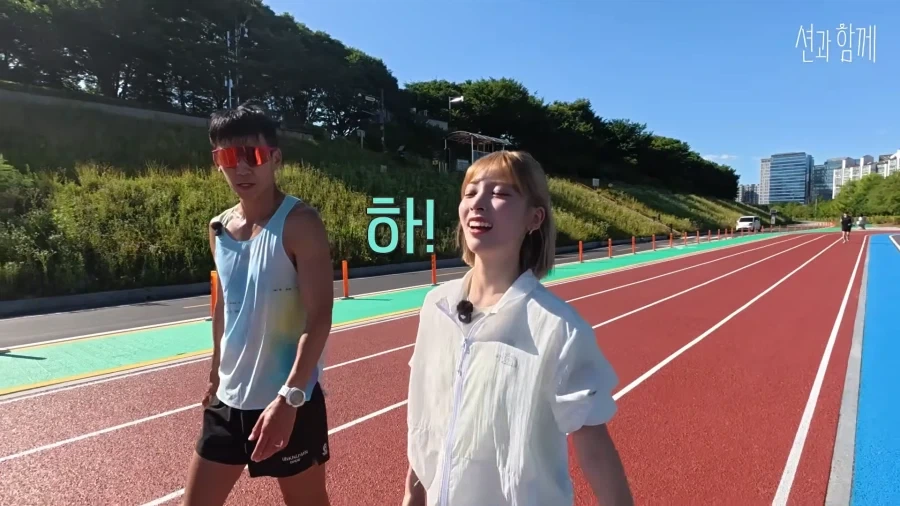 드디어 단독 게스트 섭외까지 받게 된 리센느 메이.jpg_37.webp