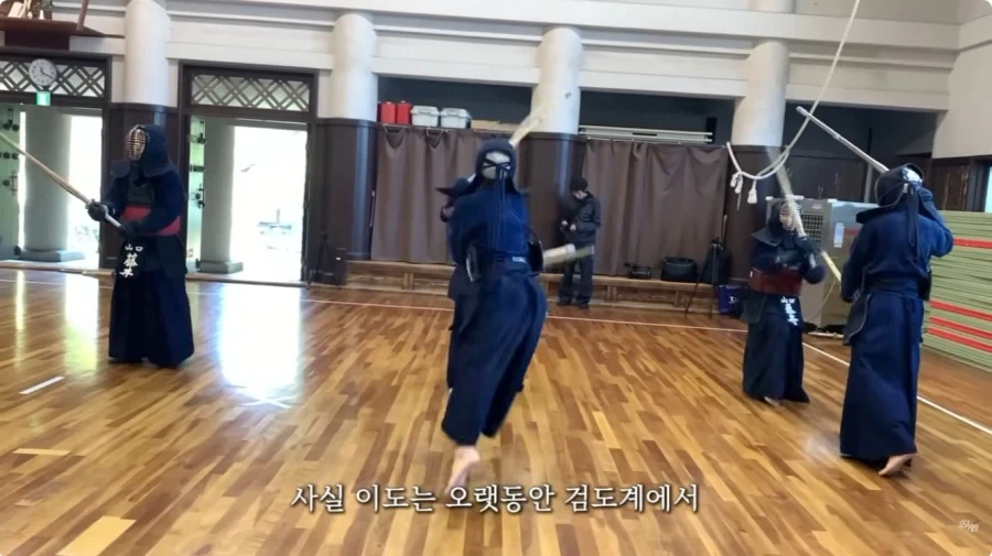 만화, 라노벨 정발이 정말 안팔려서 정발중단 나는건 맞는 이유 이미지 2