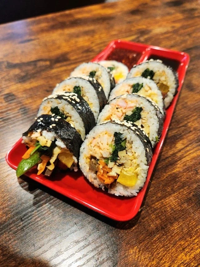 김밥을 처음 만들어본 외국인_2.webp