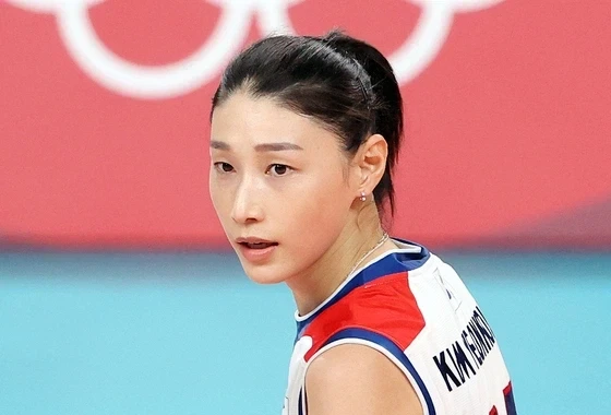리센느 미나미 자세히 보니깐 김연경 닮았네 ㅋㅋㅋㅋ_2.webp