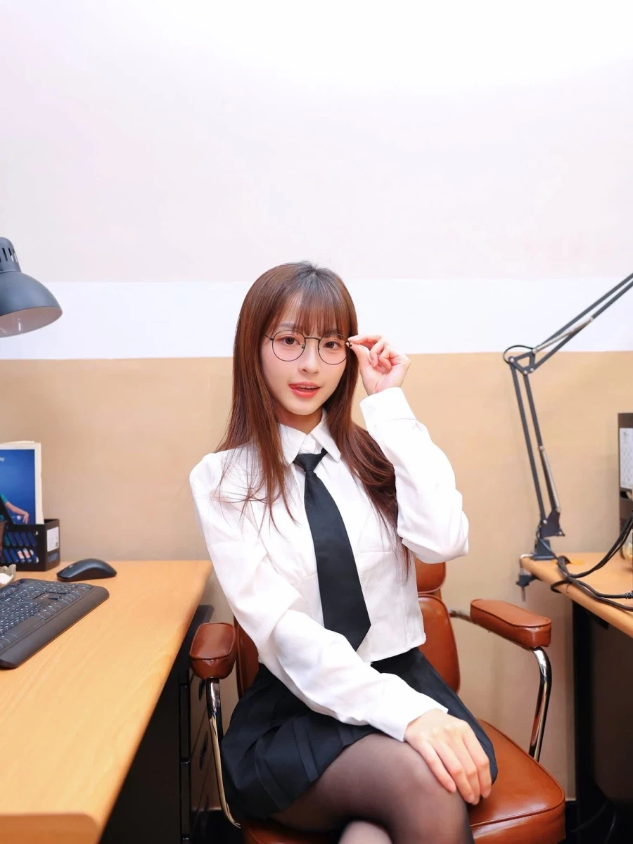 호불호 갈리는 복장 jpg_4.webp