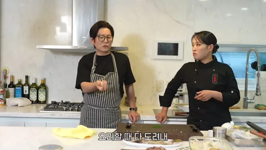 생선 눈알 이맛있는걸 왜 아무도 안먹지.._5.webp