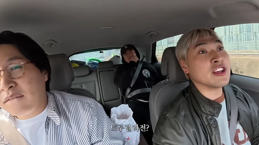 아...그 일루미나티 비슷한 브랜드 뭐였지?_15.webp