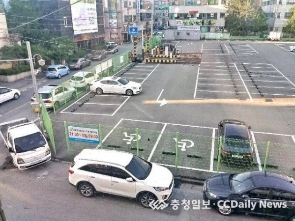 한국의 이상한 주차문화_3.webp