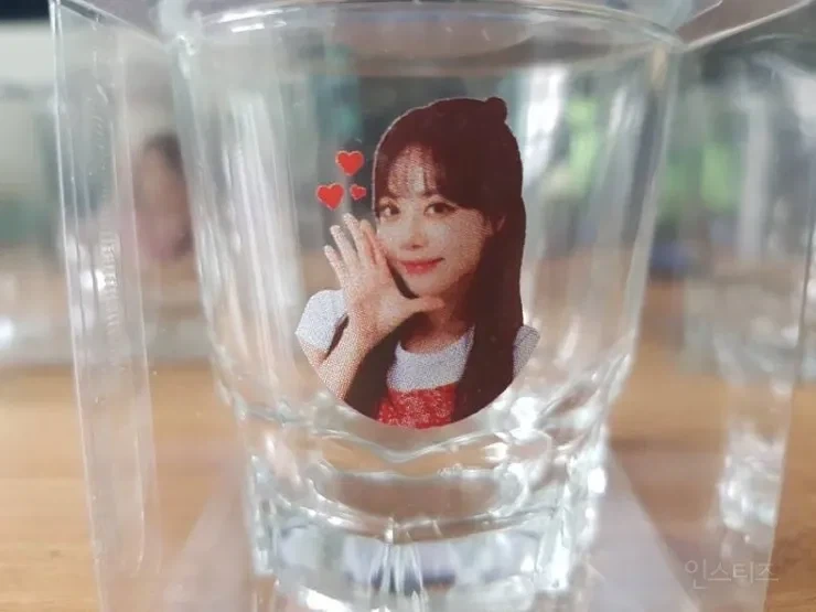 기회를 잡고 순항중인 리센느를 보면서 생각나는 브레이브 걸스 굿즈 사태_3.webp