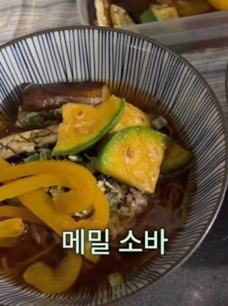 일본 자취생은.. 밥을 어떻게 먹는?_4.webp