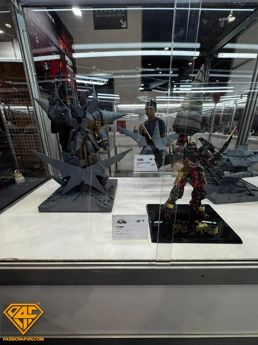 HG 1/144 건담 헬릭스 SDCC2026 전시 사진 대표 이미지