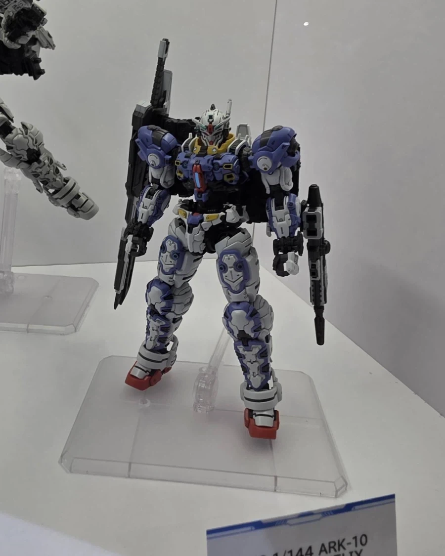 HG 1/144 건담 헬릭스 SDCC2026 전시 사진_4.webp