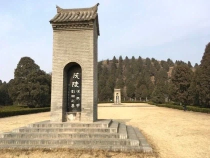 리센느) 군대 느낌 나는 리센느 대표 이미지