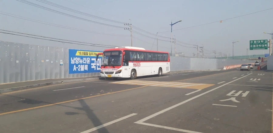 화장실에서 곤란한 상황 대표 이미지