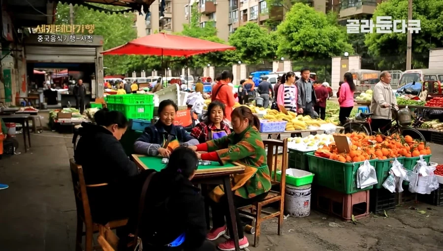 슈로대)쿨 뷰티계 누나가 타는 롸벗 치곤 디자인이 별로였던 류 대표 이미지