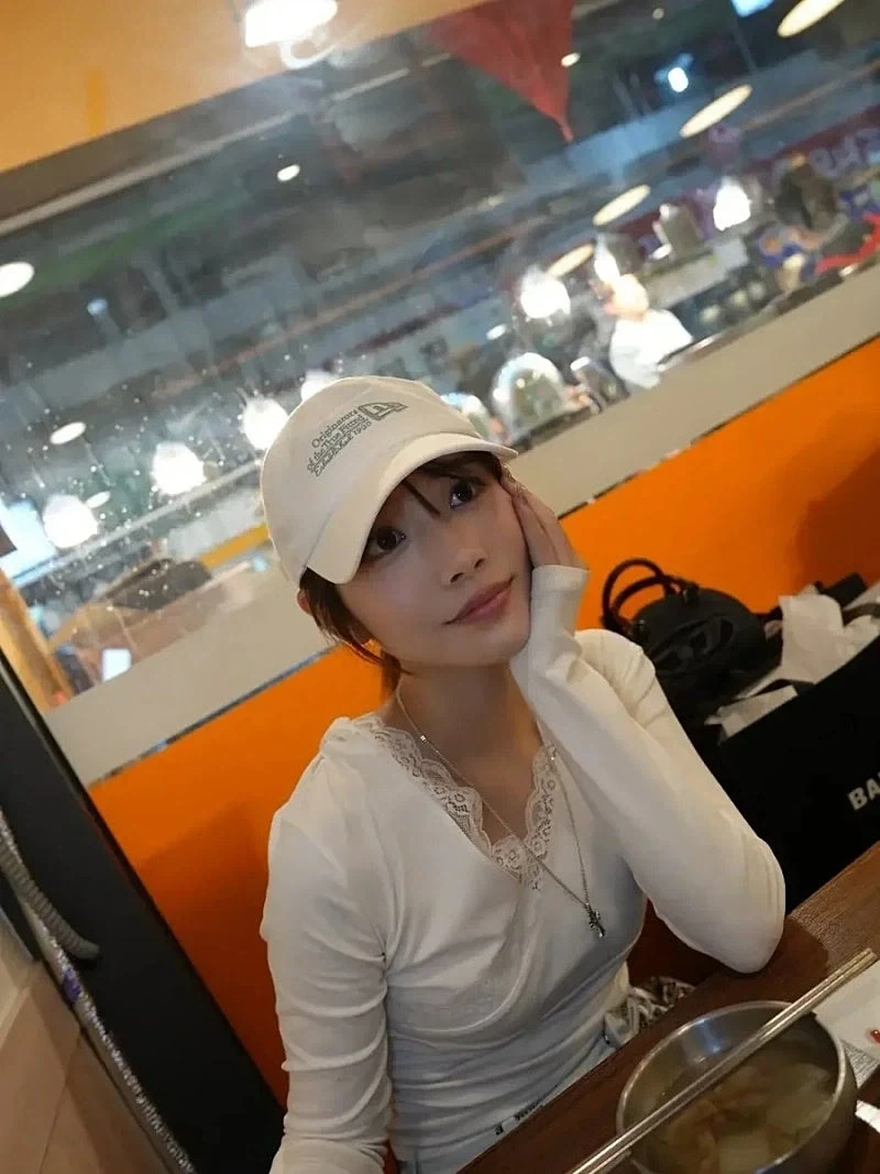 광장시장에 놀러온 일본 여배우.jpg_3.webp