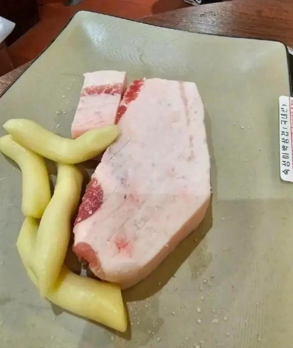 1인분에 2만 원이라는 미식가용 삼겹살_2.webp