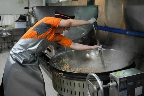한국 음식이 달다고하는 이탈리아 특 대표 이미지