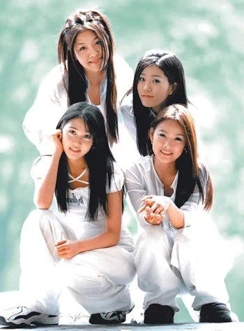 대학 축제 연예인 아재판독.jpg_2.webp
