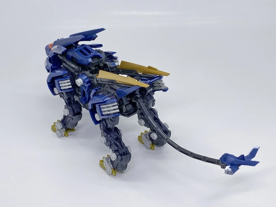 [타카라토미] RMZ 1/100 블레이드 라이거 판처(ZBF) 컬러 비교 이미지_7.webp