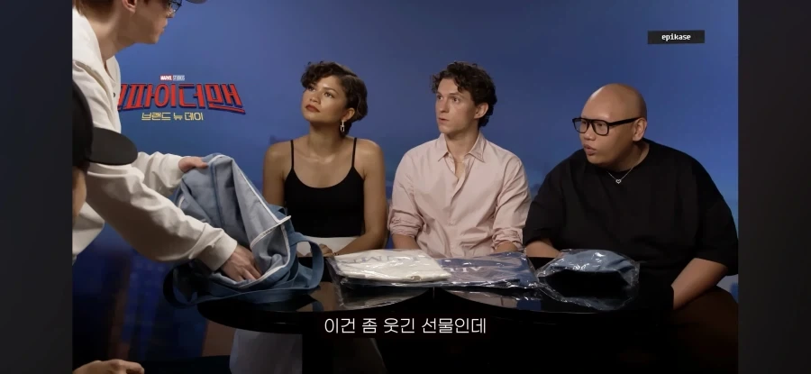 로컬 그래미 새끼들은 그냥 전통임.jpg 대표 이미지