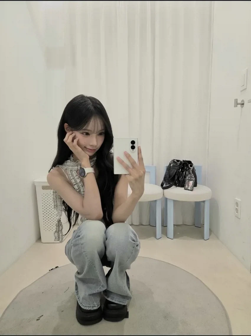 리센느)갤럭시 야~호~_2.webp