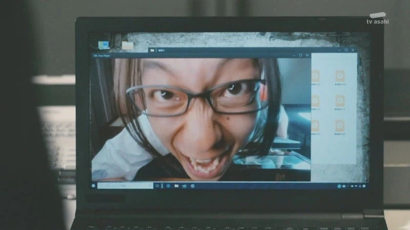 장물을 리뷰하던 유투버의 정체_2.webp